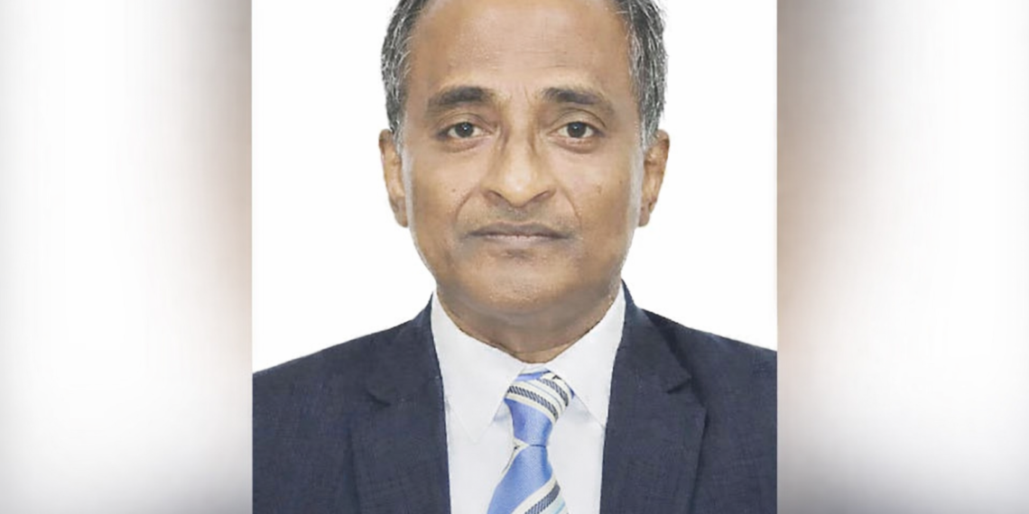 ম্যালেরিয়ার কাছে হার মানলেন বাণিজ্যসচিব মাহবুবুর রহমান